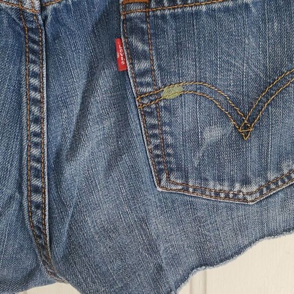 Levi's Cutoff Distressed Jean Shorts - Picture 7 of 12